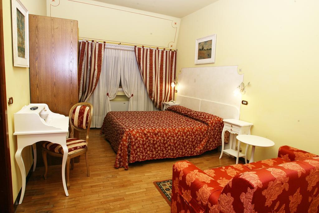 Ai Ronchi Motor Hotel Brescia Room photo