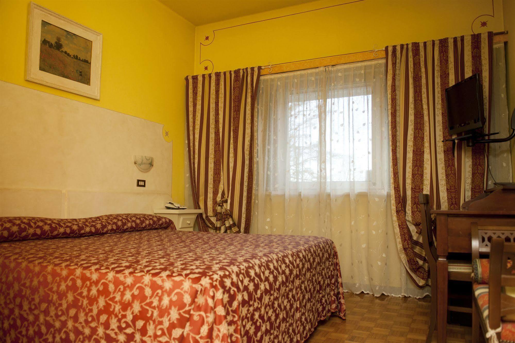 Ai Ronchi Motor Hotel Brescia Exterior photo