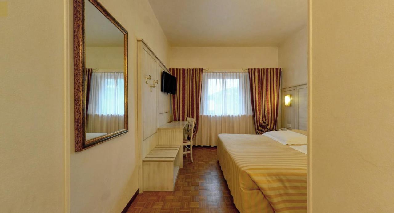 Ai Ronchi Motor Hotel Brescia Exterior photo